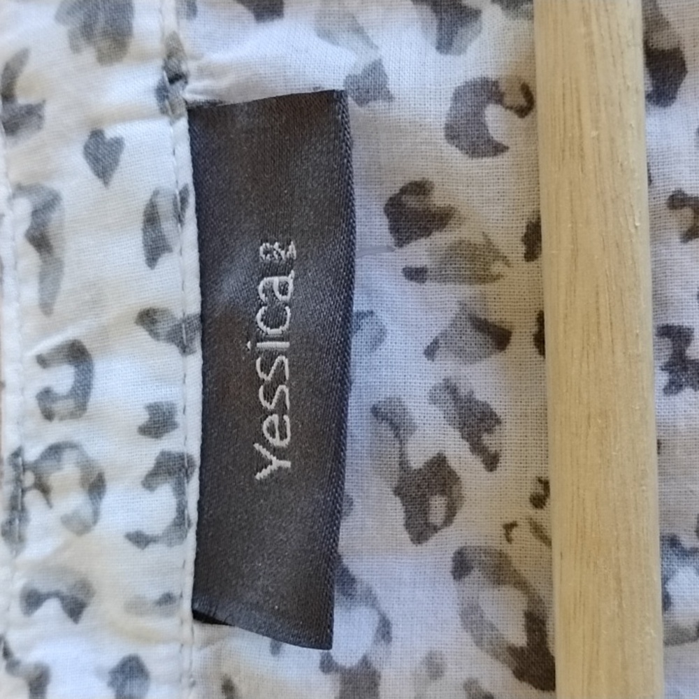 C&A Leopard Print Button-Up Blouse - Picture 13 of 14